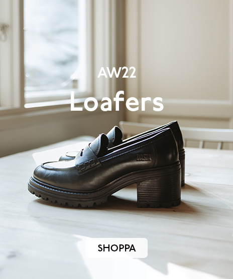 Shoppa höstens trendiga loafers för dam hos Scorett