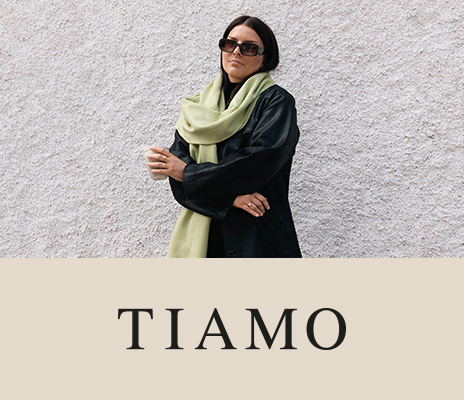 Shoppa damskor och accessoarer för dam från varumärket Tiamo hos Scorett