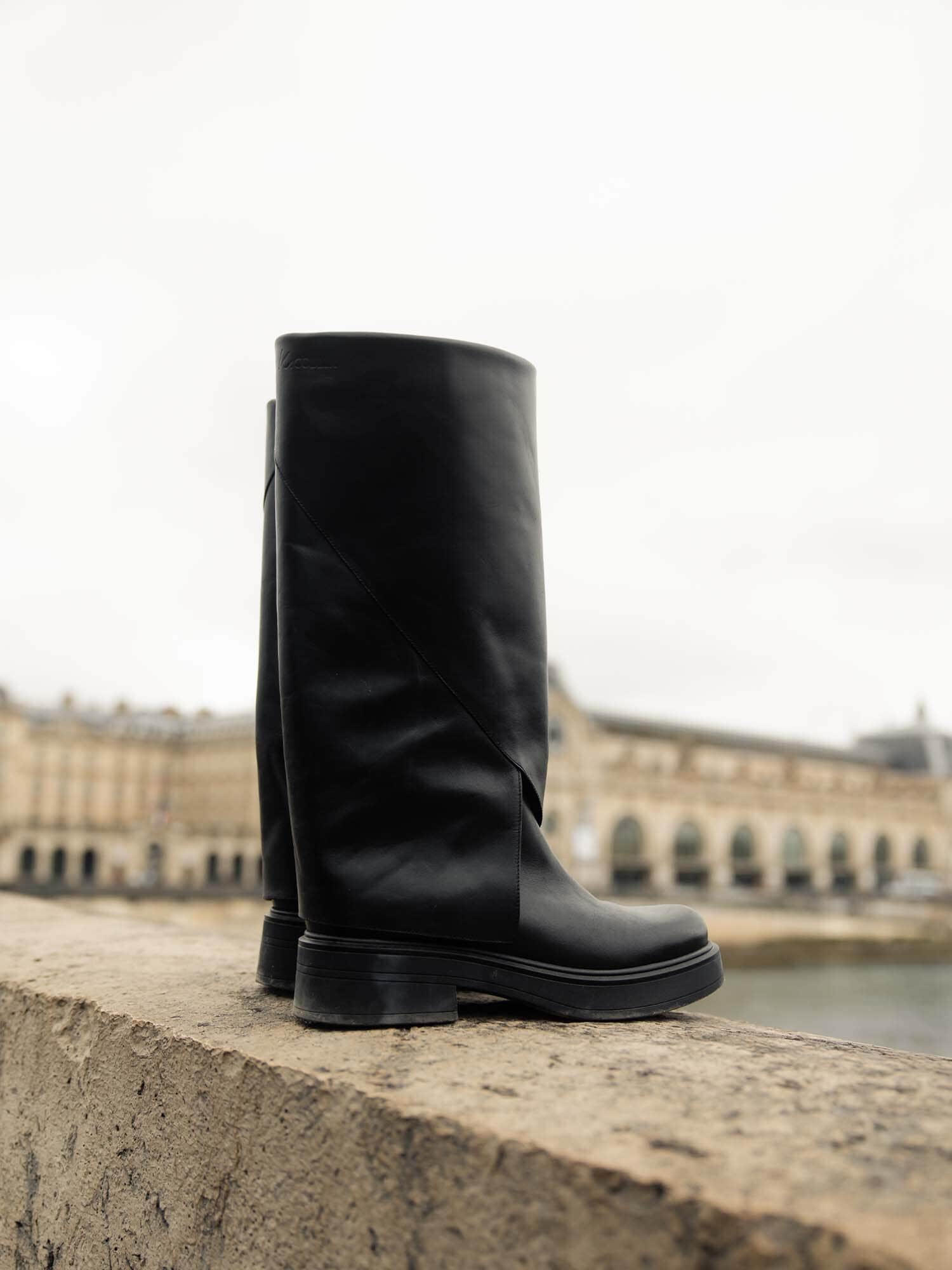 https://www.scorett.se/pub_docs/files/scorett_shoes-and-trends_ayta_b_stovlar_aw25_05.jpg