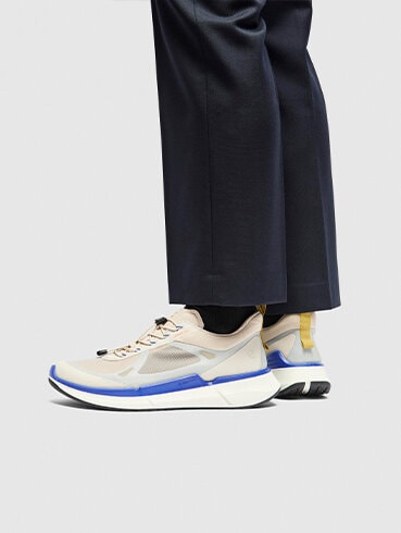 https://www.scorett.se/pub_docs/files/scorett_shoes-and-trends_ecco_ss25_02.jpg