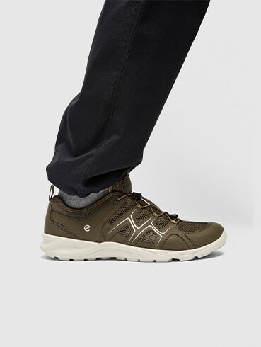 https://www.scorett.se/pub_docs/files/scorett_shoes-and-trends_ecco_ss25_08.jpg