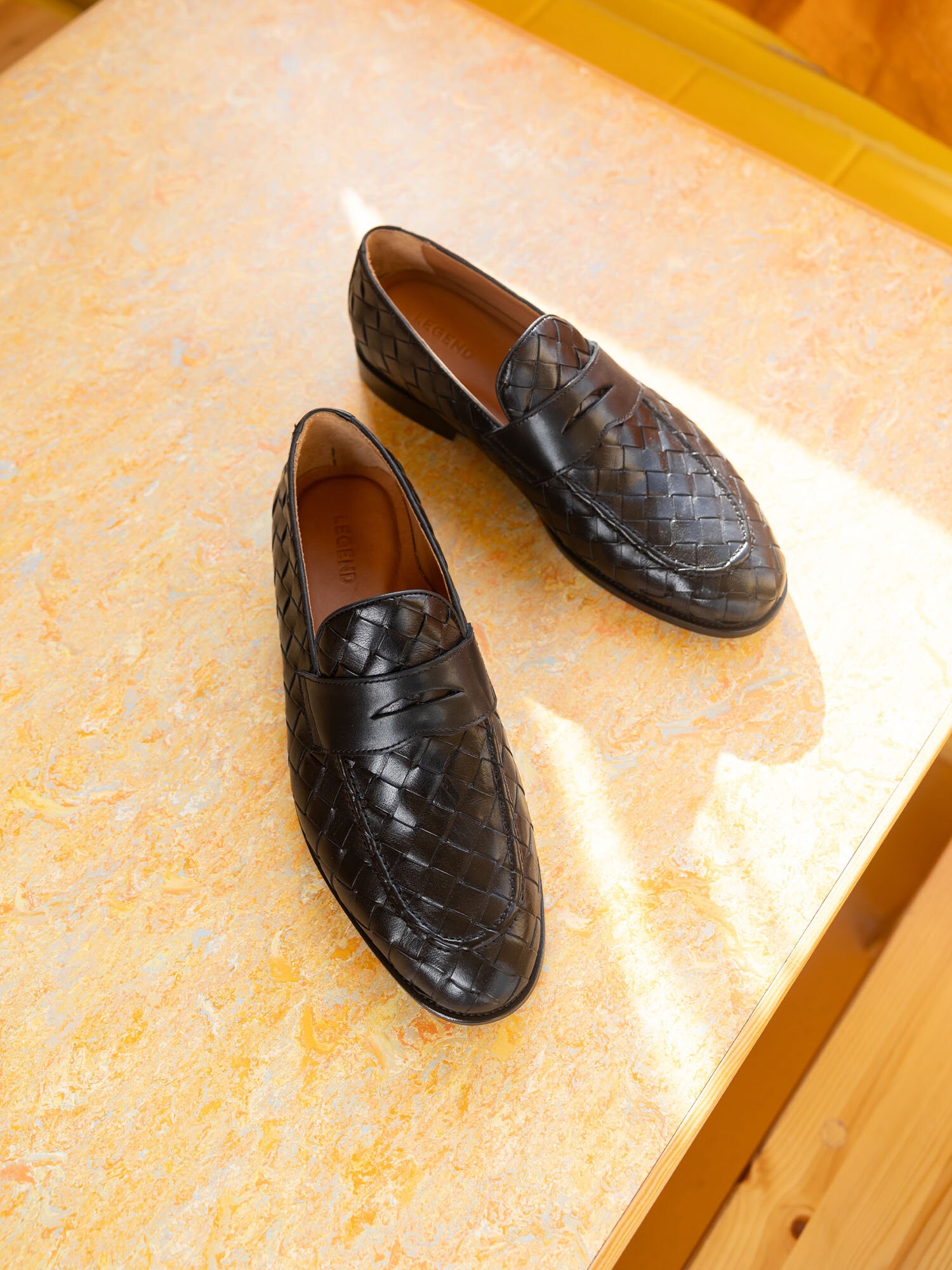 https://www.scorett.se/pub_docs/files/scorett_shoes-and-trends_the-party-edition_extended_22.jpg