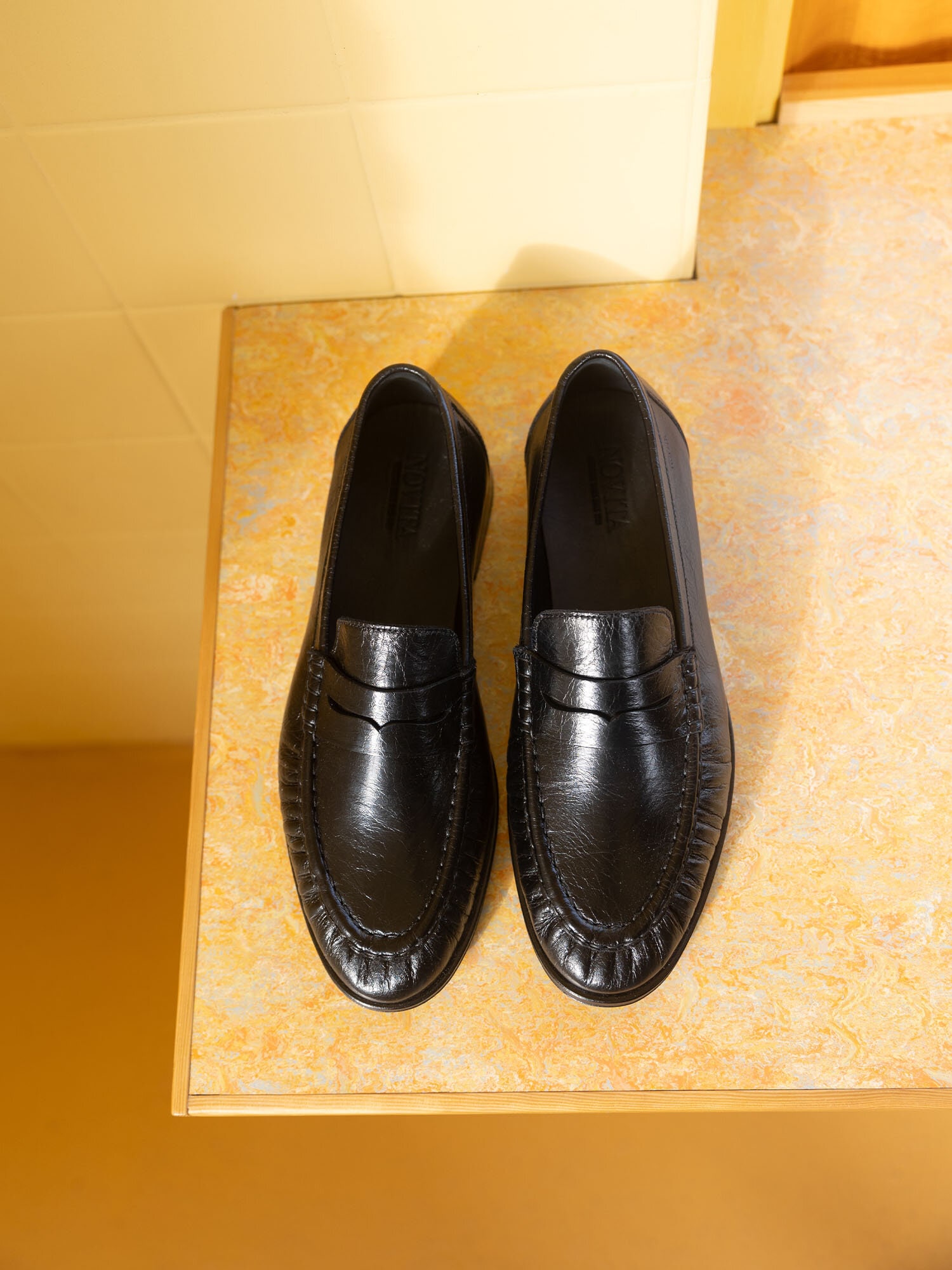 https://www.scorett.se/pub_docs/files/scorett_shoes-and-trends_the-party-edition_extended_23.jpg