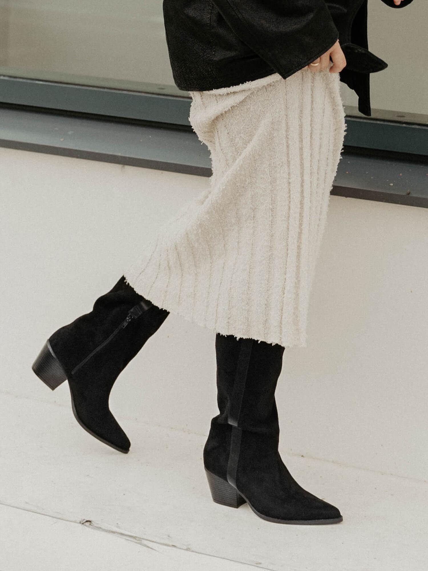 https://www.scorett.se/pub_docs/files/scorett_shoes-and-trends_tiamo_aw23_03.jpg
