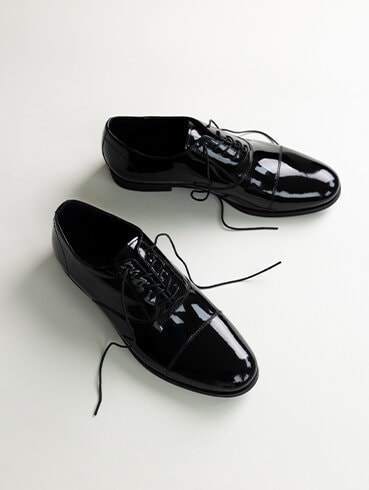 https://www.scorett.se/pub_docs/files/scorett_shoes-and-trends_vi-har-tagit-studenten-2025_b_09.jpg