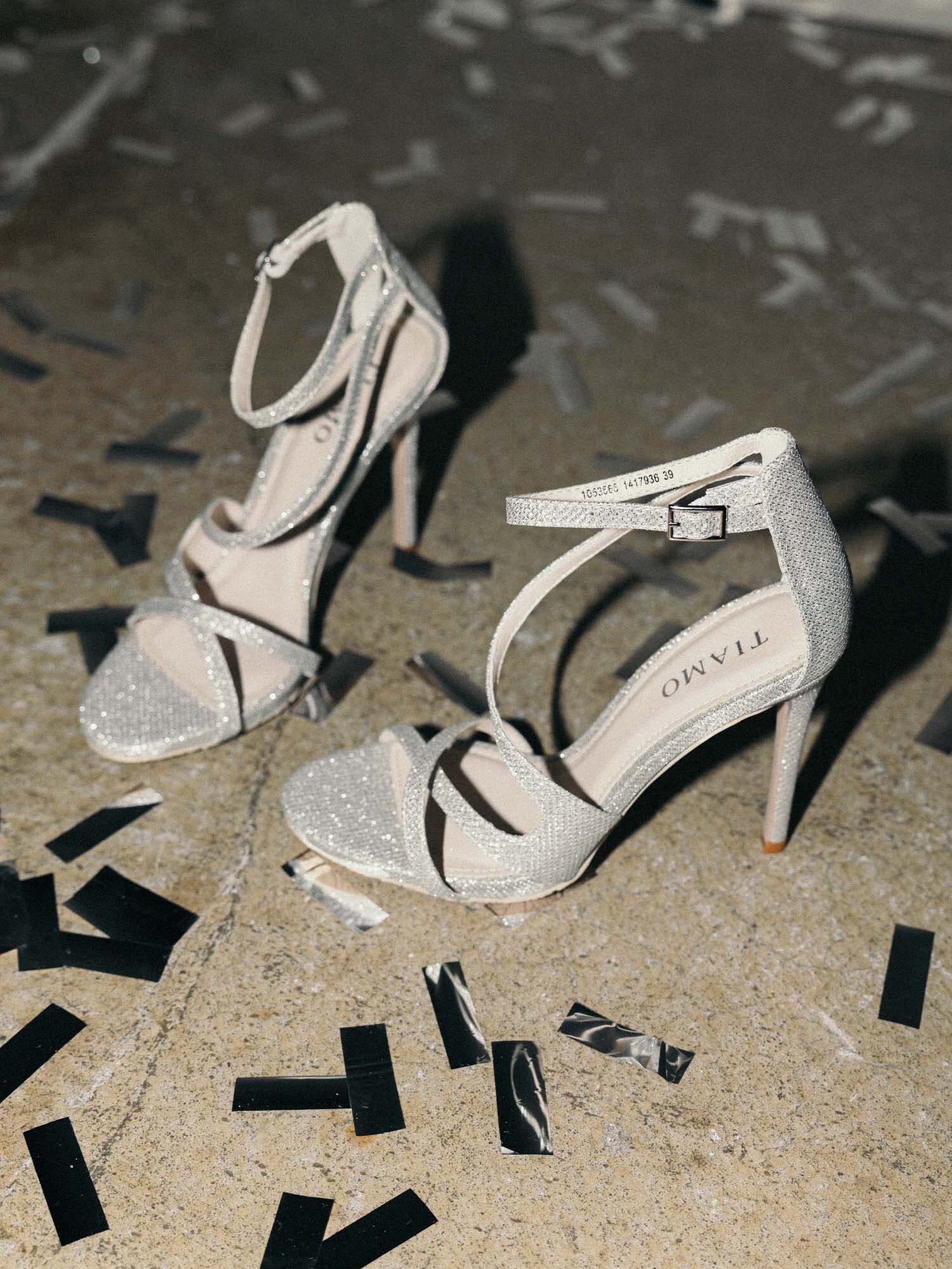 https://www.scorett.se/pub_docs/files/scorett_sot_fest_aw23_sandaletter.jpg