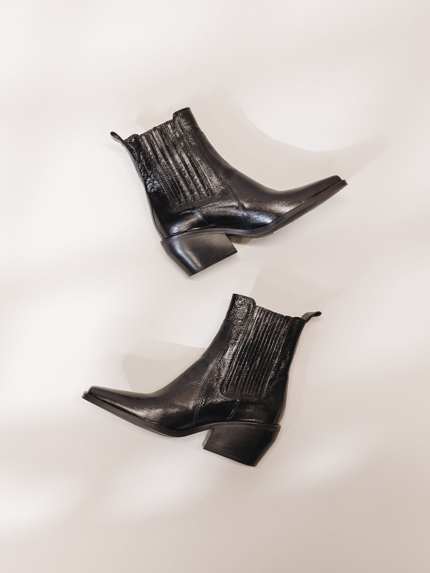 https://www.scorett.se/pub_docs/files/shoes-and-trends_HeroExtended_western_2023_06.jpg