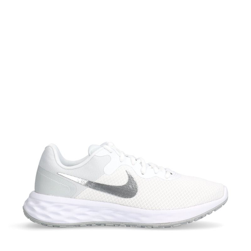Revolution 6 Sneakers