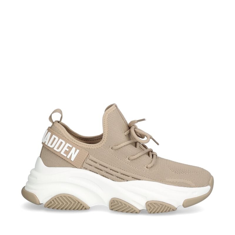 Protégé Sneakers