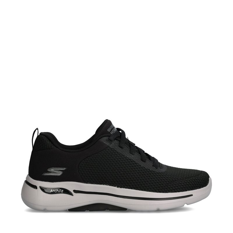 Iconic Arch Fit Sneakers