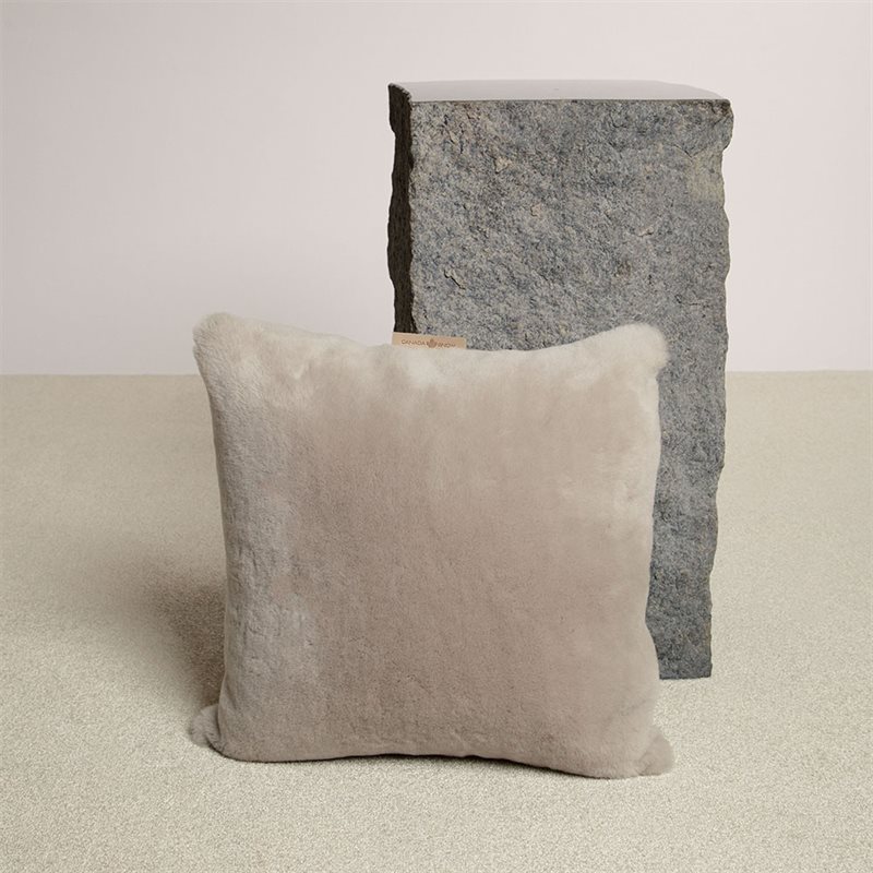 Product Image for Vimy Kudde Fårskinn 40x40