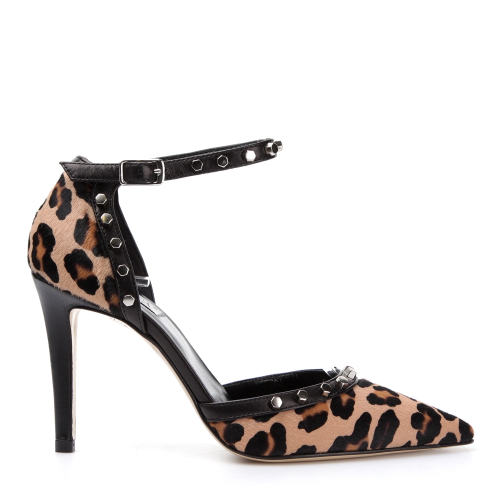 Fabiana Pumps