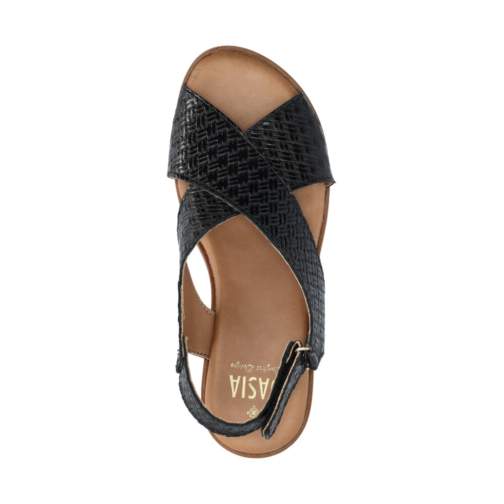 Ivy Sandaler