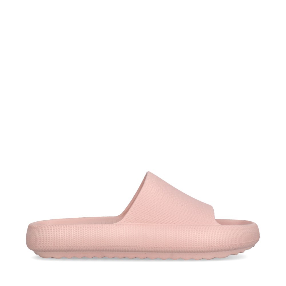 Luna W Sandaler