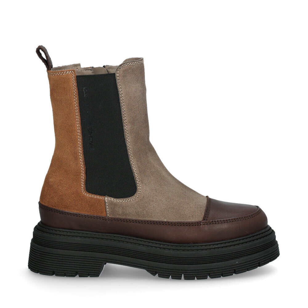 Mount Caia Chelsea Boots