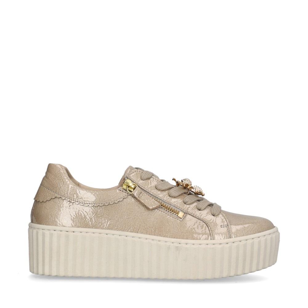 73.201.92 Sneakers