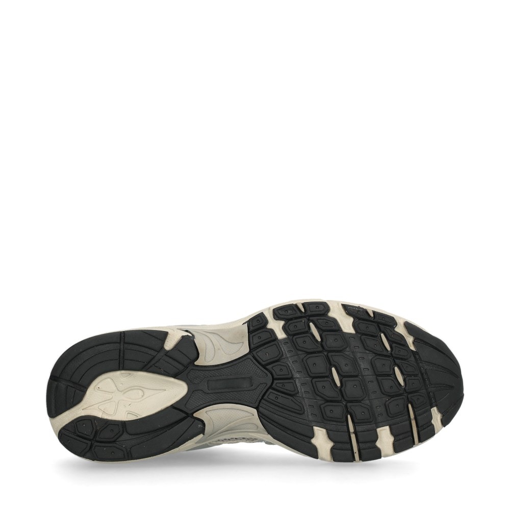 Reuse Acton Sneakers