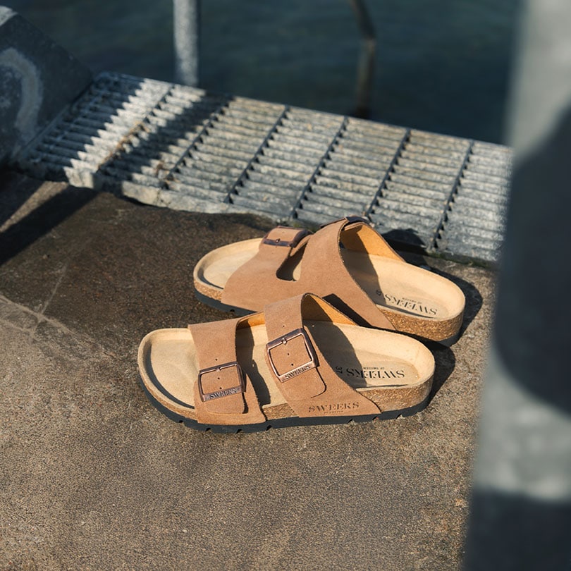 Iris slip in Sandaler 