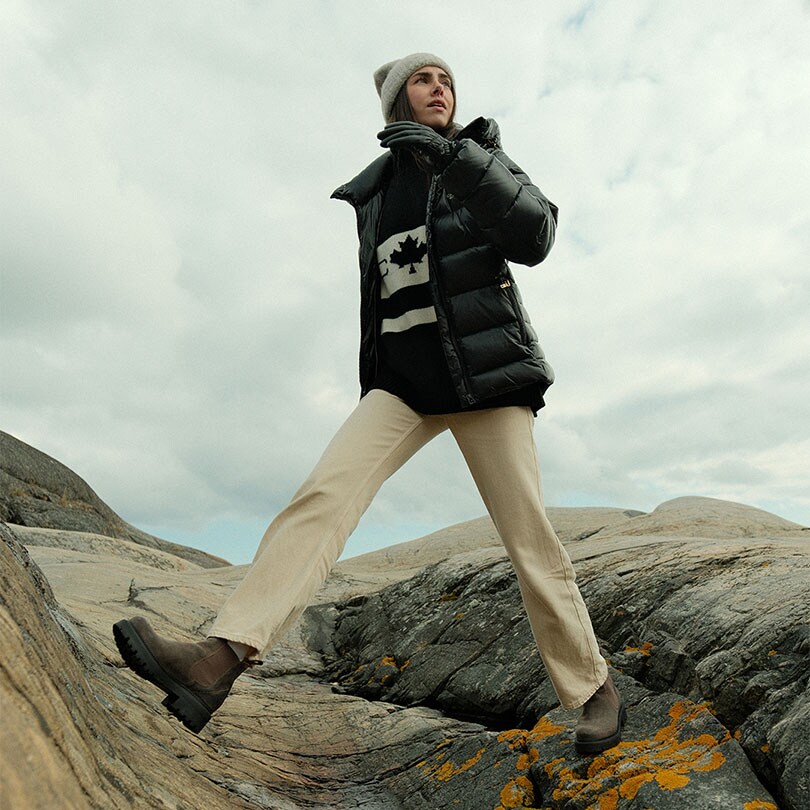 Mount Tag Chelsea Boots 