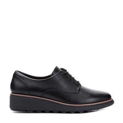 clarks skor